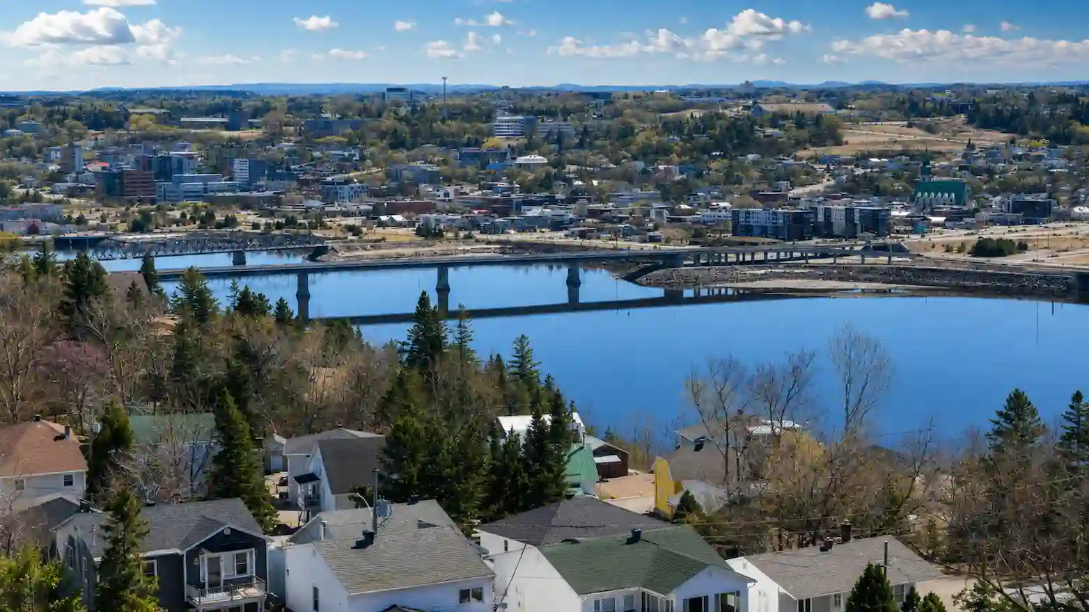 Thumbnail-For-Online Loan in Saguenay for Everyday Financial Pressure-By-Mini Cash (2)