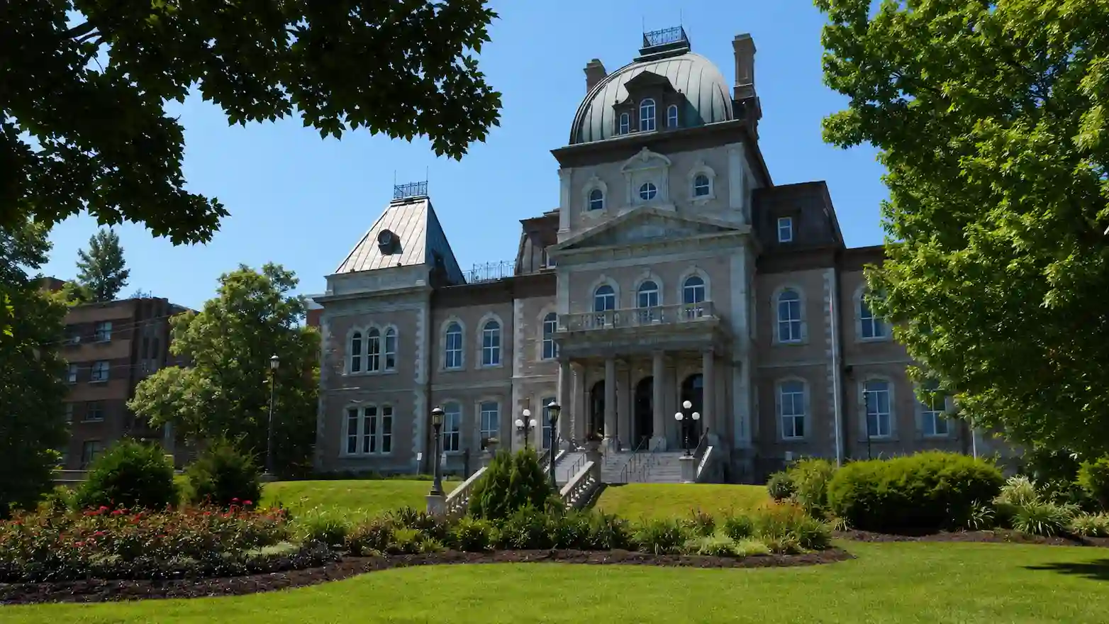 Thumbnail-For-Online Loan in Sherbrooke for Simple Digital Borrowing-By-Mini Cash(3)
